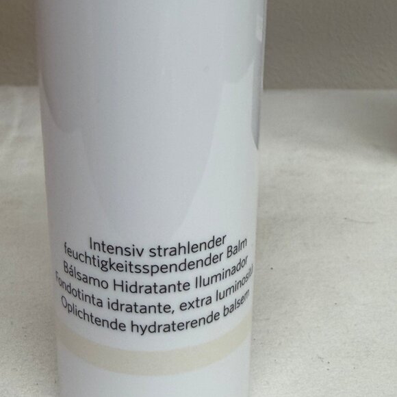 NWOB Bobbie Brown Extra Bare Glow Illuminating Moisture Balm - never opened - Picture 3 of 3